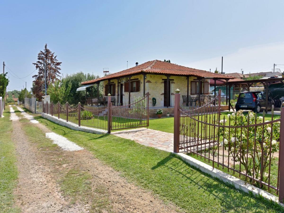 Villa Trifon By Rentalspro Services -Nea Potidea Halkidiki Экстерьер фото